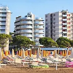 Seaside Flat In The Heart Of Lignano Apartment *