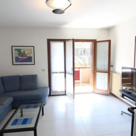 Апартаменты Seaside Flat In The Heart Of Lignano Линьяно-Саббьядоро