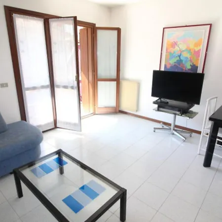 Seaside Flat In The Heart Of Lignano