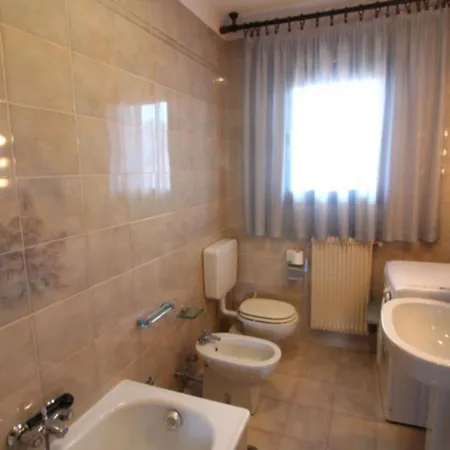 Апартаменты Seaside Flat In The Heart Of Lignano Линьяно-Саббьядоро