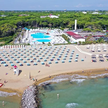 Seaside Flat In The Heart Of Lignano Апартаменты Линьяно-Саббьядоро